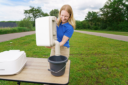 Obelink Sani Travel draagbaar campingtoilet legen